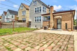 4542 S Mozart St, Chicago, IL 60632 - Photo 16