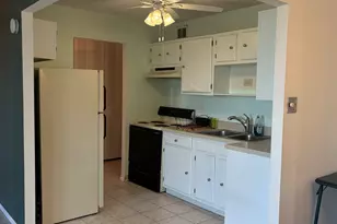 9701 N Dee Road N, Niles, IL 60714 - Photo 2