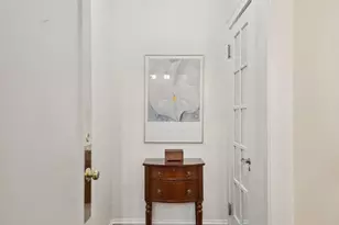 542 W Brompton Ave, Chicago, IL 60657 - Photo 2