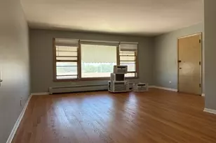 7323 W Higgins Ave, Chicago, IL 60656 - Photo 4