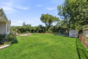 790 Evergreen Ln, Hoffman Estates, IL 60169 - Photo 18