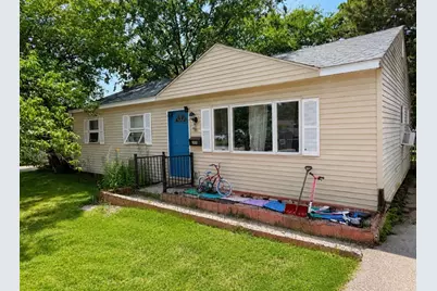 205 Caddy Avenue, Carpentersville, IL 60110 - Photo 1