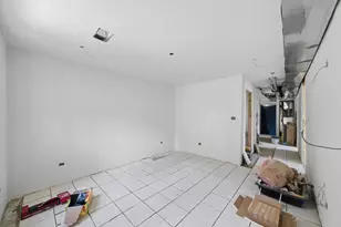 2627 W Montgomery Ave, Chicago, IL 60632 - Photo 16