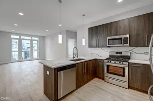 2823 W Belmont Ave, Chicago, IL 60618 - Photo 2