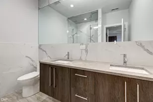 2823 W Belmont Ave, Chicago, IL 60618 - Photo 8