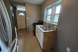 834 N Christiana Ave, Chicago, IL 60651 - Photo 16