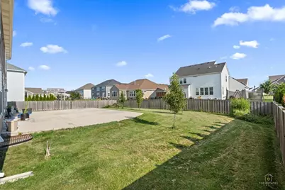 3617 Emerald Road, Elgin, IL 60124 - Photo 34