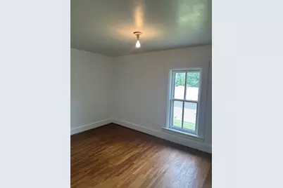 17 W Old Mill Street, Milledgeville, IL 61051 - Photo 10