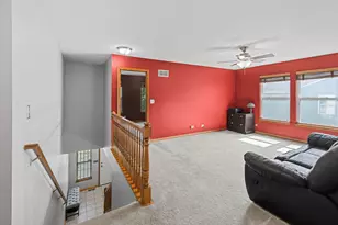 818 Willow St, Kirkland, IL 60146 - Photo 12