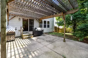 818 Willow St, Kirkland, IL 60146 - Photo 22