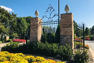 14561 Crystal Tree Dr, Orland Park, IL 60462 - Photo 2