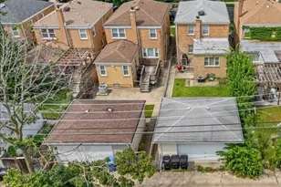 2921 W Birchwood Ave, Chicago, IL 60645 - Photo 38
