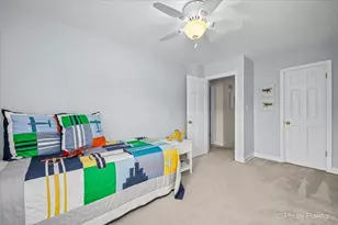 2921 W Birchwood Ave, Chicago, IL 60645 - Photo 26
