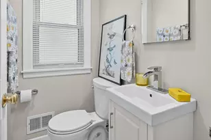 2921 W Birchwood Ave, Chicago, IL 60645 - Photo 18