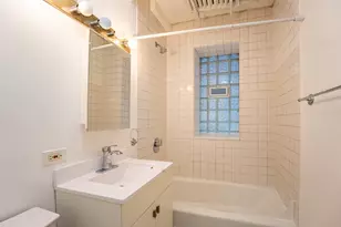 1012 N Oakley Blvd, Chicago, IL 60622 - Photo 10