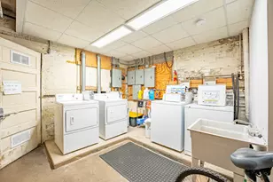 1012 N Oakley Blvd, Chicago, IL 60622 - Photo 12