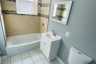 1411 E 67th Pl, Chicago, IL 60637 - Photo 10