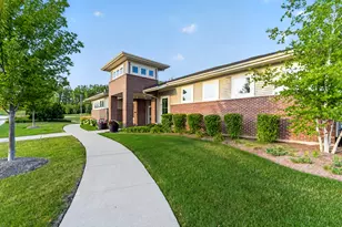2141 Magenta Ln, Algonquin, IL 60102 - Photo 16
