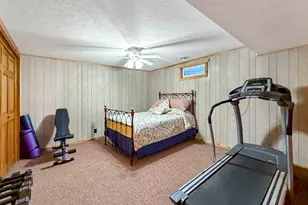 829 Sutton Pl, Freeport, IL 61032 - Photo 36