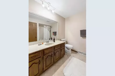829 Sutton Place, Freeport, IL 61032 - Photo 24