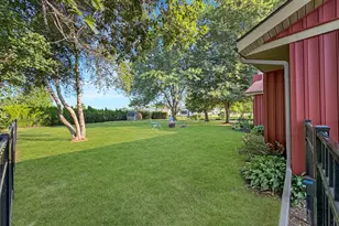 829 Sutton Pl, Freeport, IL 61032 - Photo 44