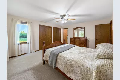 829 Sutton Place, Freeport, IL 61032 - Photo 20