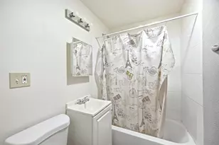 948 S 3rd St, Rockford, IL 61104 - Photo 20