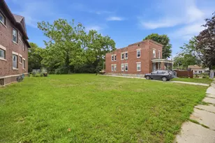 948 S 3rd St, Rockford, IL 61104 - Photo 2