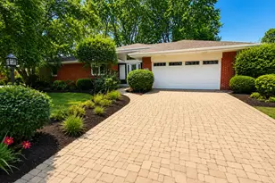 924 Brookline Ln, Park Ridge, IL 60068 - Photo 6