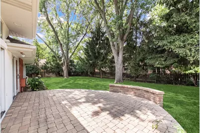 924 Brookline Lane, Park Ridge, IL 60068 - Photo 4