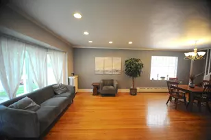 2637 N 78th Ct, Elmwood Park, IL 60707 - Photo 6