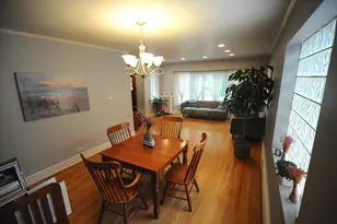 2637 N 78th Ct, Elmwood Park, IL 60707 - Photo 14