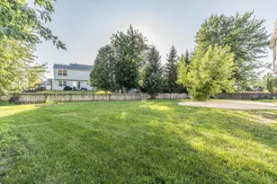 1917 Chestnut Grove Dr, Plainfield, IL 60586 - Photo 22