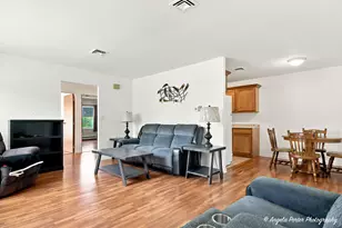 7323 Chevy Chase Ct, Fox Lake, IL 60020 - Photo 8