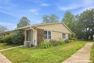 7323 Chevy Chase Ct, Fox Lake, IL 60020 - Photo 2