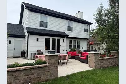 1127 Yorkshire Drive N, Sycamore, IL 60178 - Photo 2