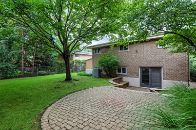 9255 Springfield Avenue, Evanston, IL 60203 - Photo 12