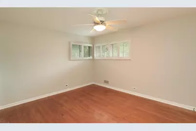 9255 Springfield Avenue, Evanston, IL 60203 - Photo 10