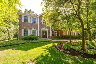 2145 Kenton Ln, Libertyville, IL 60048 - Photo 1