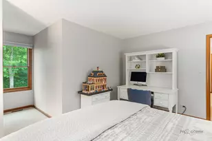 2145 Kenton Ln, Libertyville, IL 60048 - Photo 34