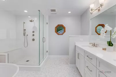 2145 Kenton Lane, Libertyville, IL 60048 - Photo 28