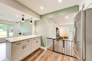 10 Rugby Rd, Lake Zurich, IL 60047 - Photo 12