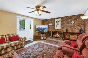143 Woodstock Ave, Clarendon Hills, IL 60514 - Photo 16