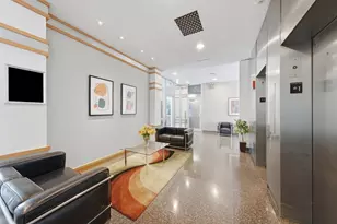 601 E 32nd St, Chicago, IL 60616 - Photo 4