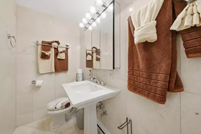 601 E 32nd Street #310, Chicago, IL 60616 - Photo 14