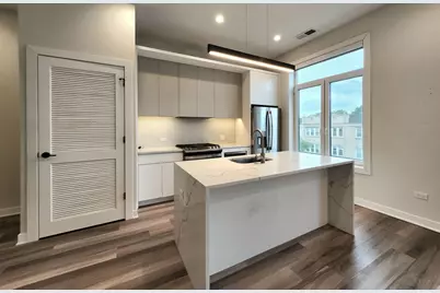 1348 W Roscoe Street #209, Chicago, IL 60657 - Photo 4
