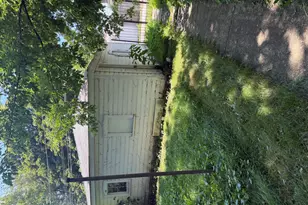 8504 S Prairie Ave, Chicago, IL 60619 - Photo 16