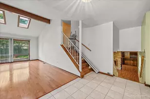 602 E Hackberry Dr, Arlington Heights, IL 60004 - Photo 4