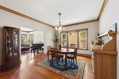 5058 W Barry Avenue, Chicago, IL 60641 - Photo 6