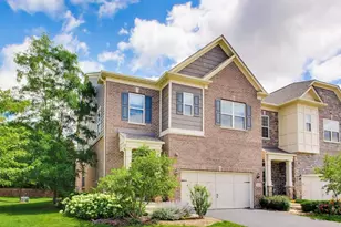 307 Camberley Ln, Lincolnshire, IL 60069 - Photo 2